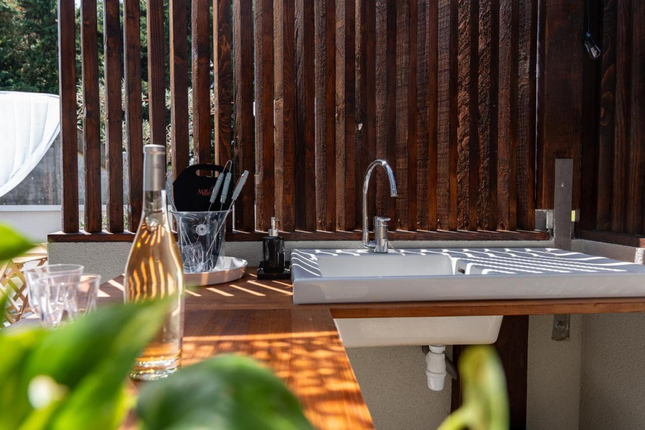Yanna Lodge, Gite Classe 4 Etoiles Avec Spa Couvert Entierement Arrest Eksteriør bilde