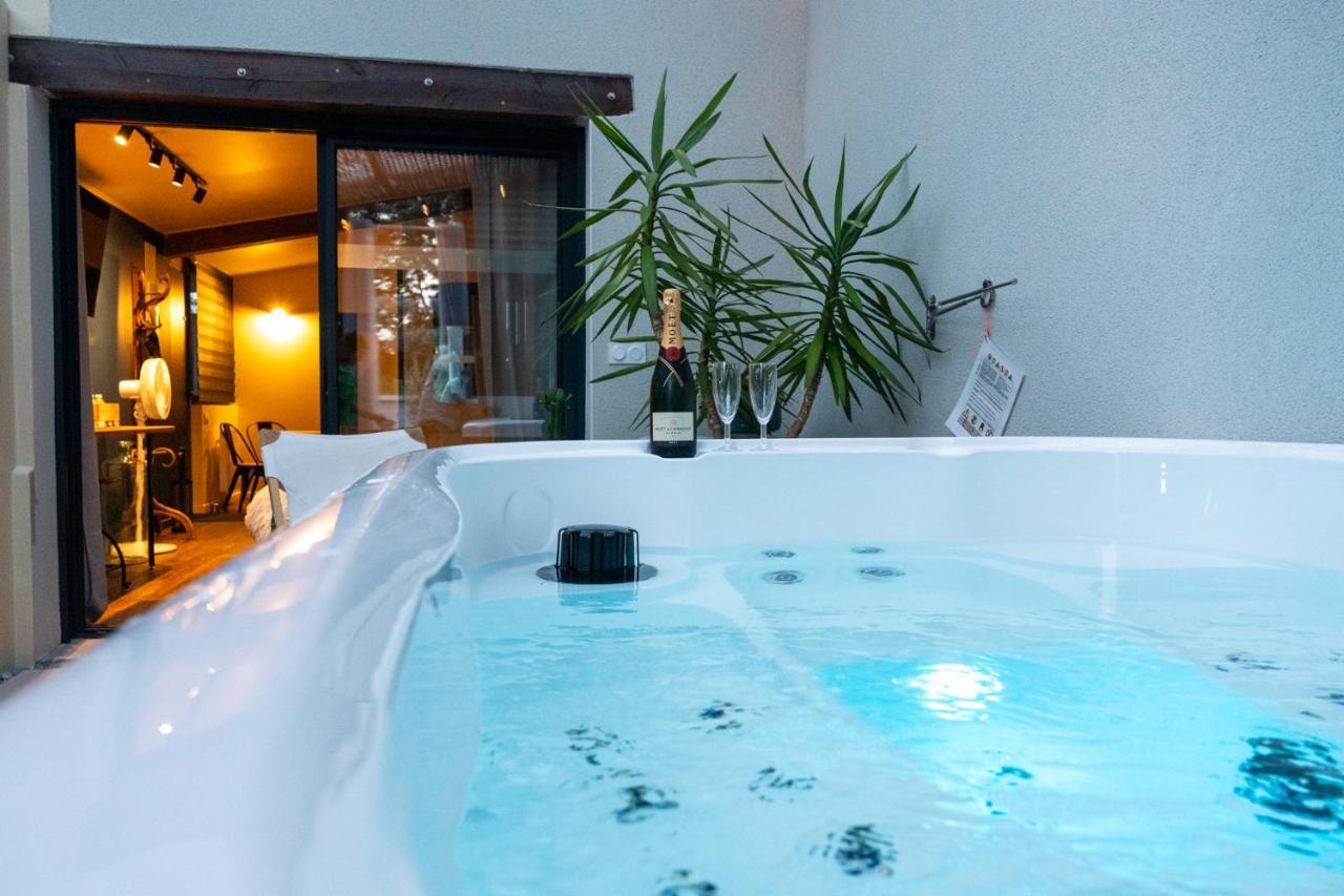 Yanna Lodge, Gite Classe 4 Etoiles Avec Spa Couvert Entierement Arrest Eksteriør bilde
